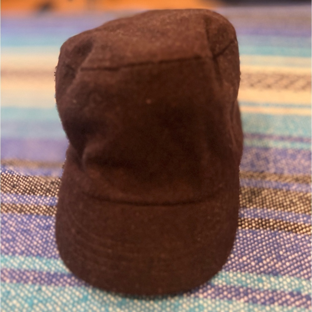 Vintage wool ball cap with buckle